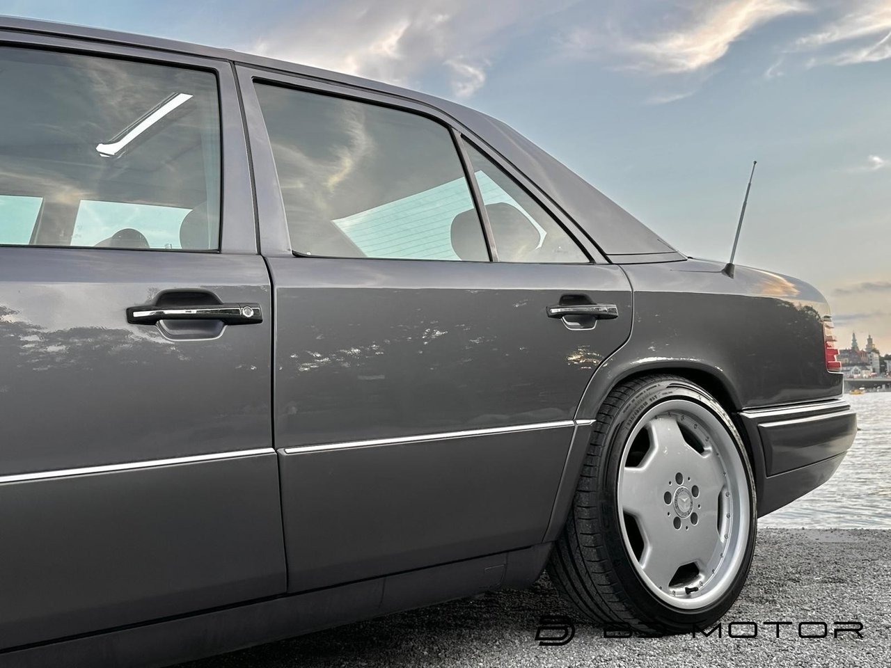 Mercedes-Benz E 1995, bild 6/26