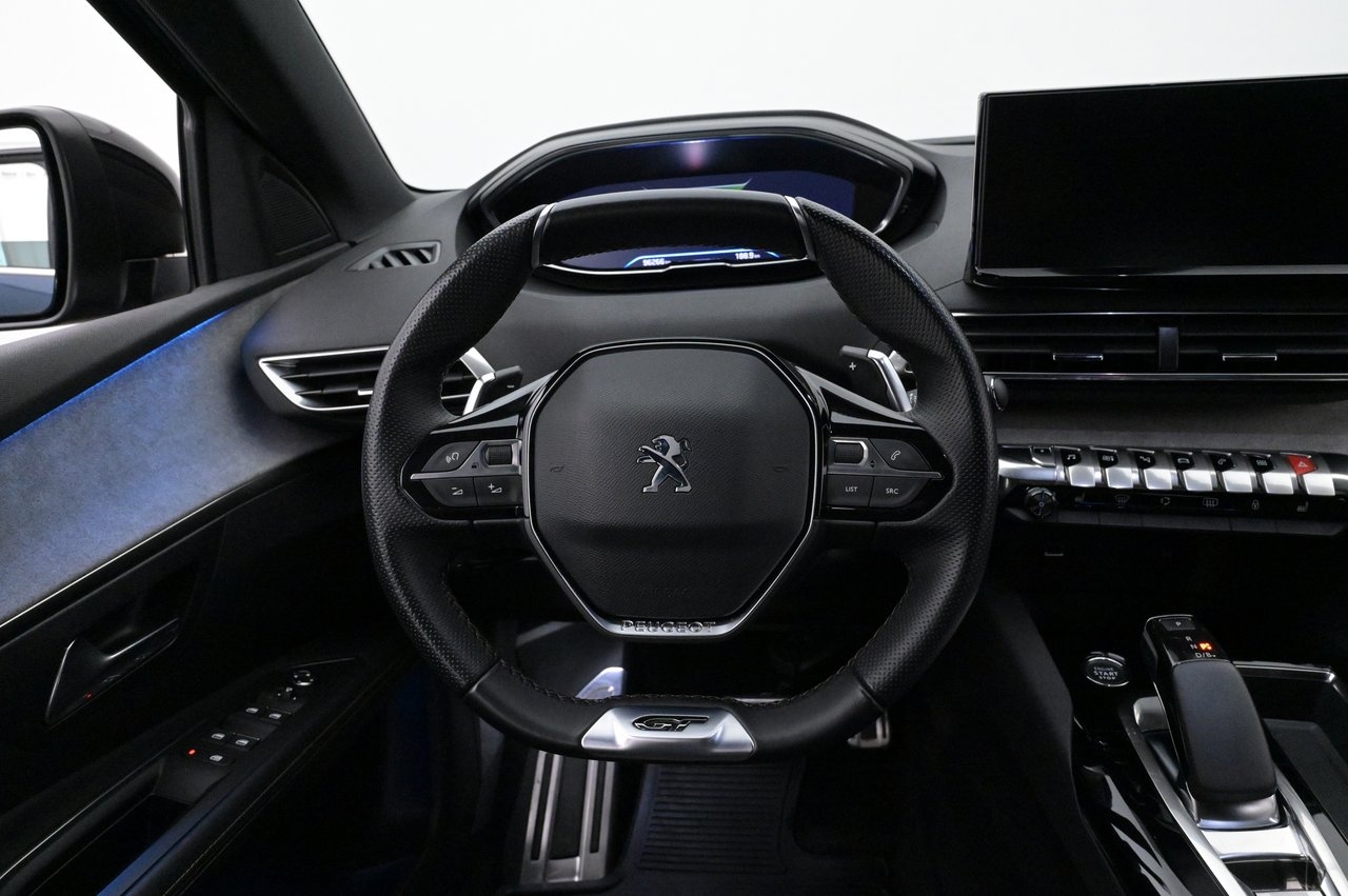 Peugeot 3008 HYBRID 225 GT 2021, photo 7/10