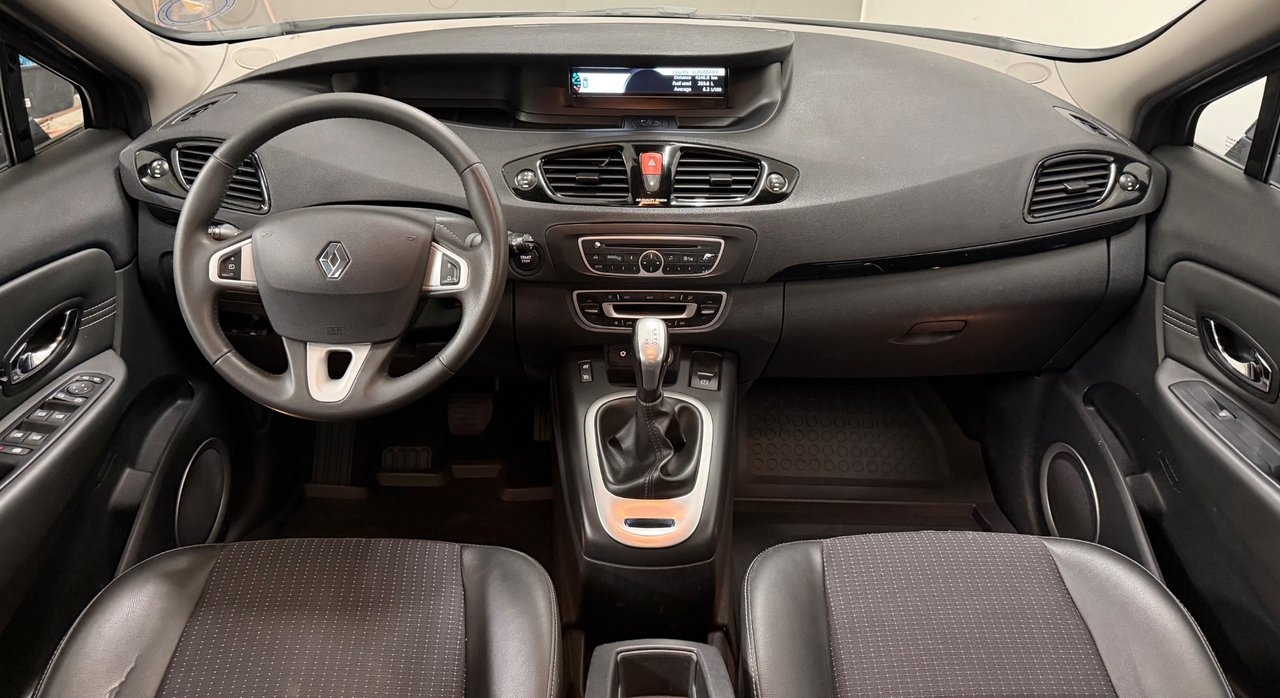 Renault Scenic 1.5 dCi DCT 2012, photo 6/11