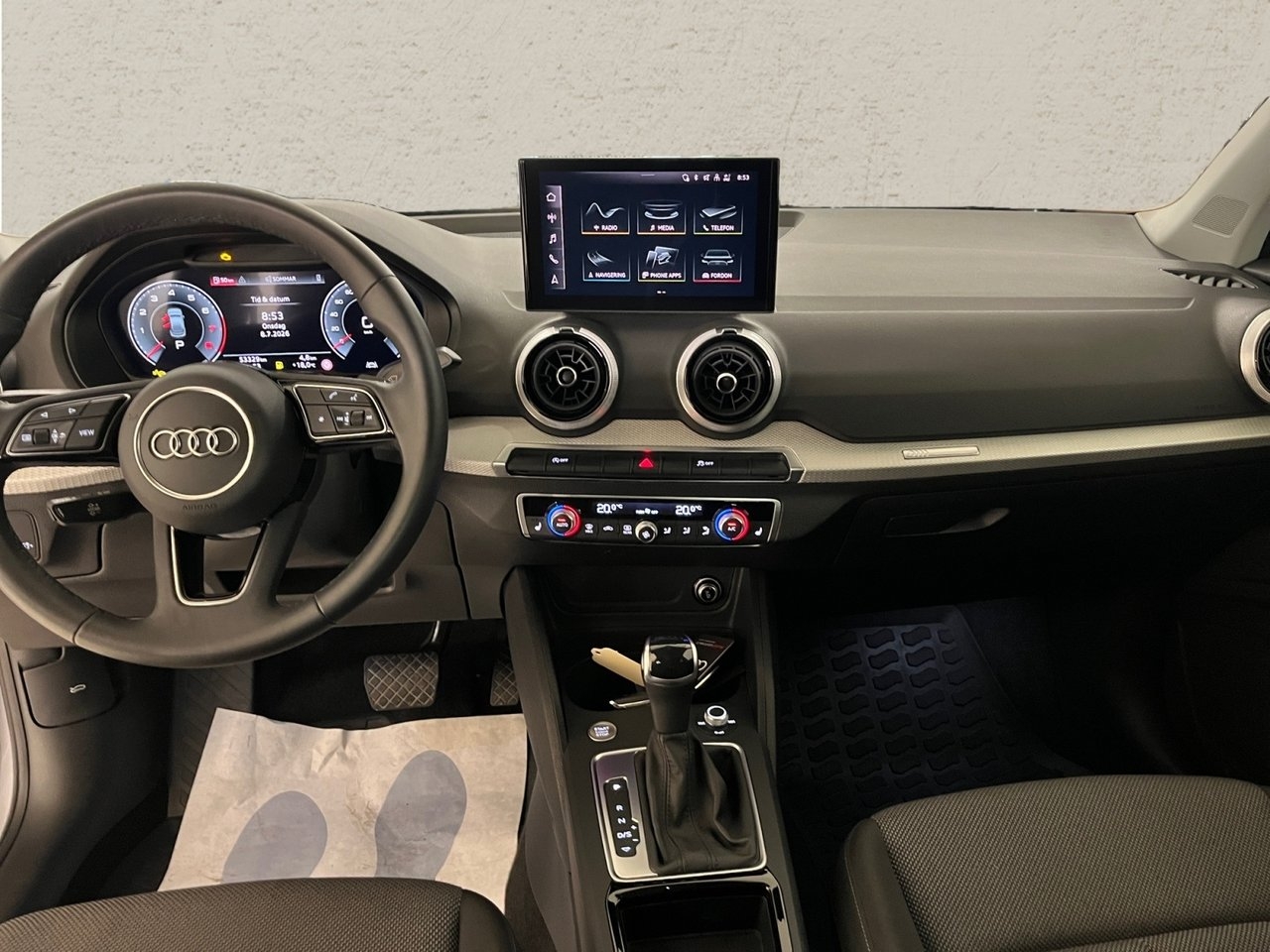 Audi Q2 35 TFSI 150hk/P-värmare/SoV 2024, bild 4/5