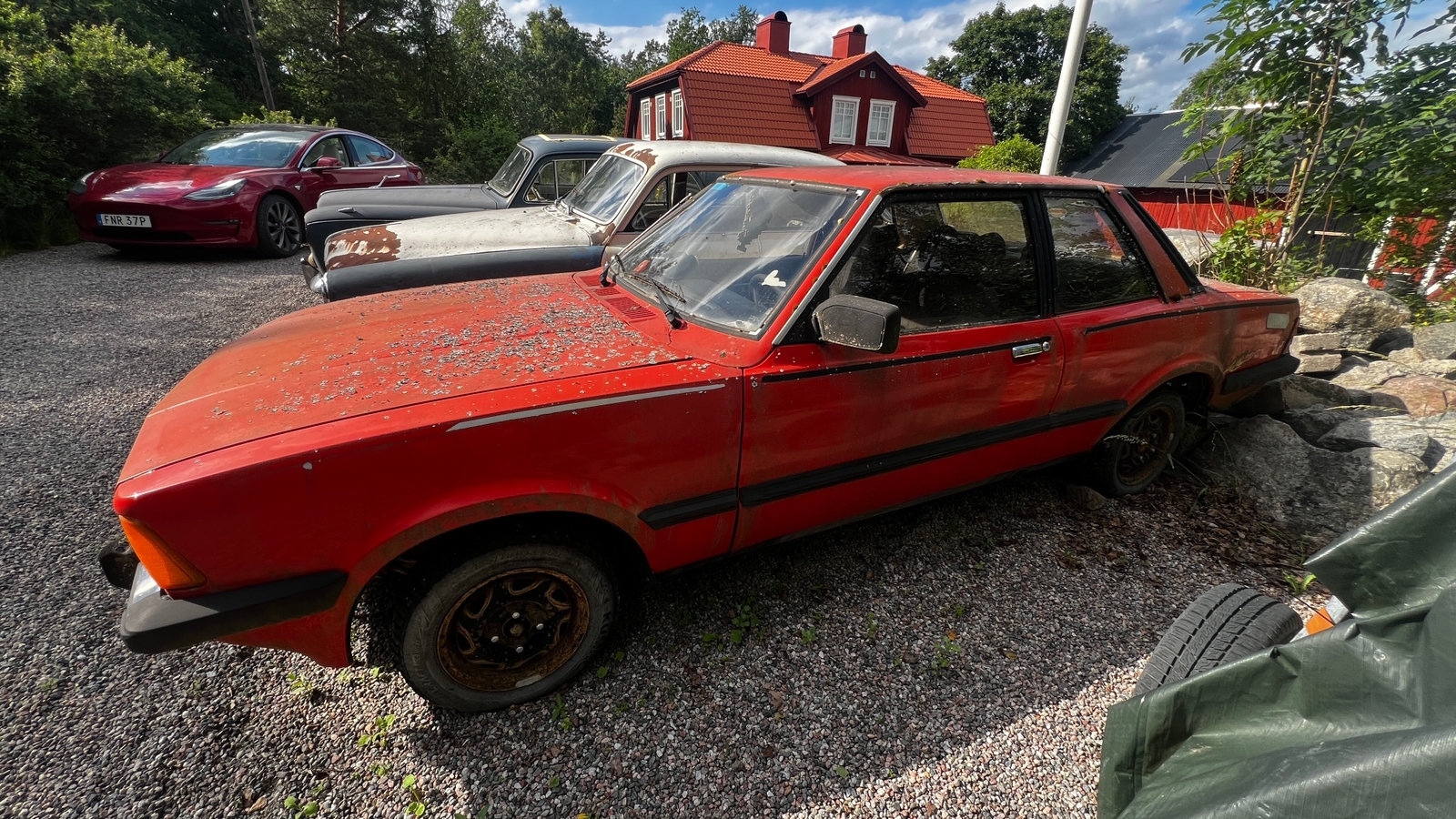 Ford Taunus 2-dörrars Sedan 2.0 Manuell 1982, bild 2/7