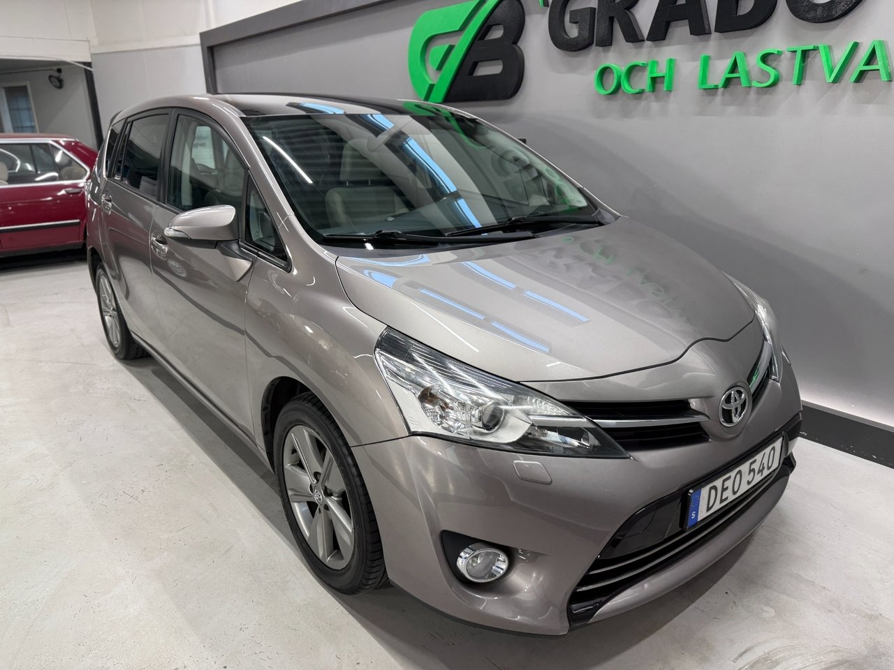 Toyota Verso 1.8 Valvematic Edition 50 2014, bild 7/22