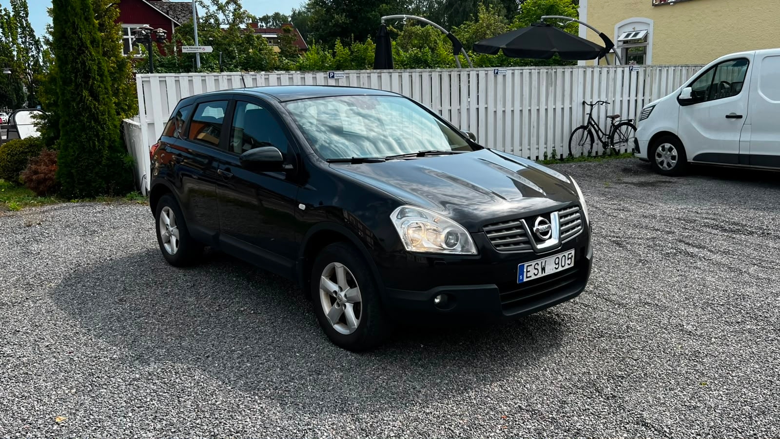 Nissan Qashqai 2.0 dCi DPF 4x4 Manuell 2009, bild 2/7