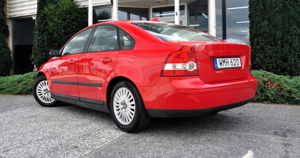 Volvo S40 2.4 Kinetic 2005, photo 4/9
