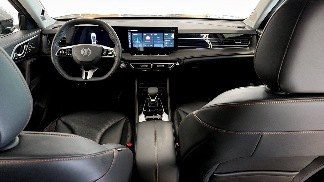MG HS LUXURY PLUG-IN HYBRID 307Hk / 360° 2024, photo 4/23