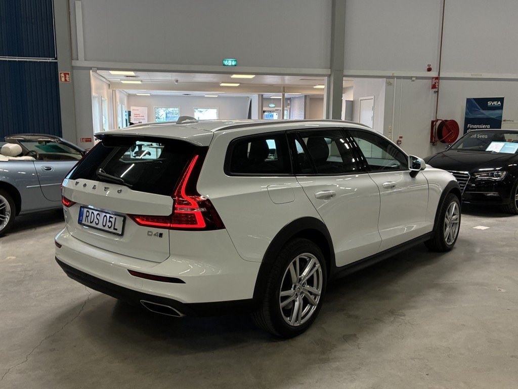 Volvo V60 Cross Country D4 AWD Aut 2020, photo 3/10
