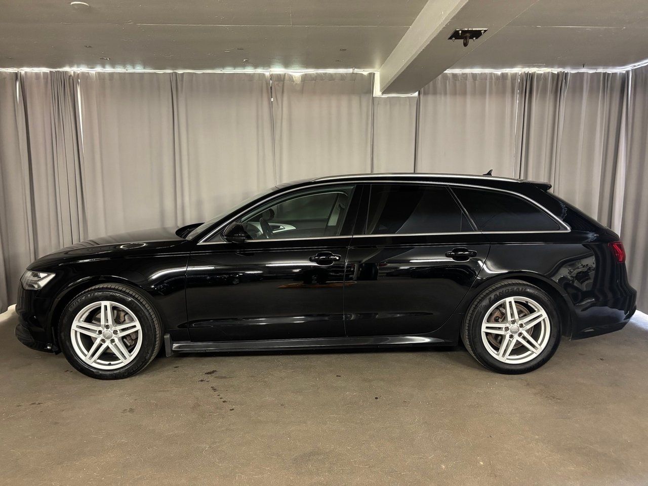 Audi A6 2018, photo 4/17