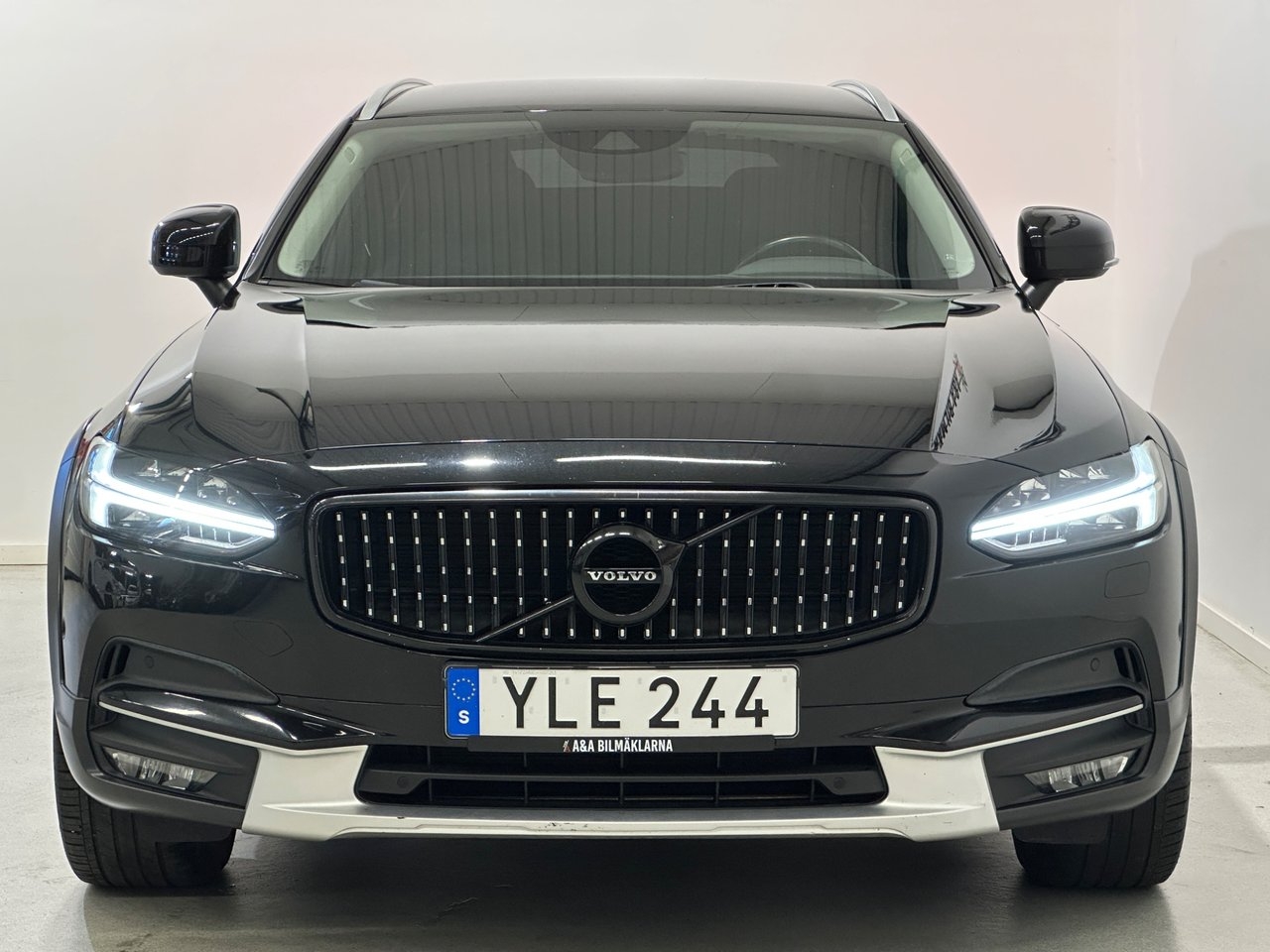 Volvo V90 Cross Country 2017, bild 3/10
