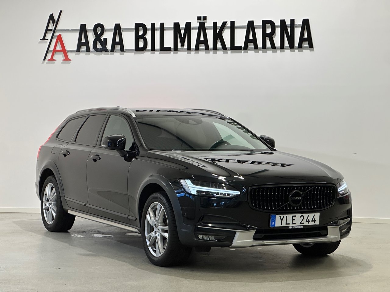 Volvo V90 Cross Country