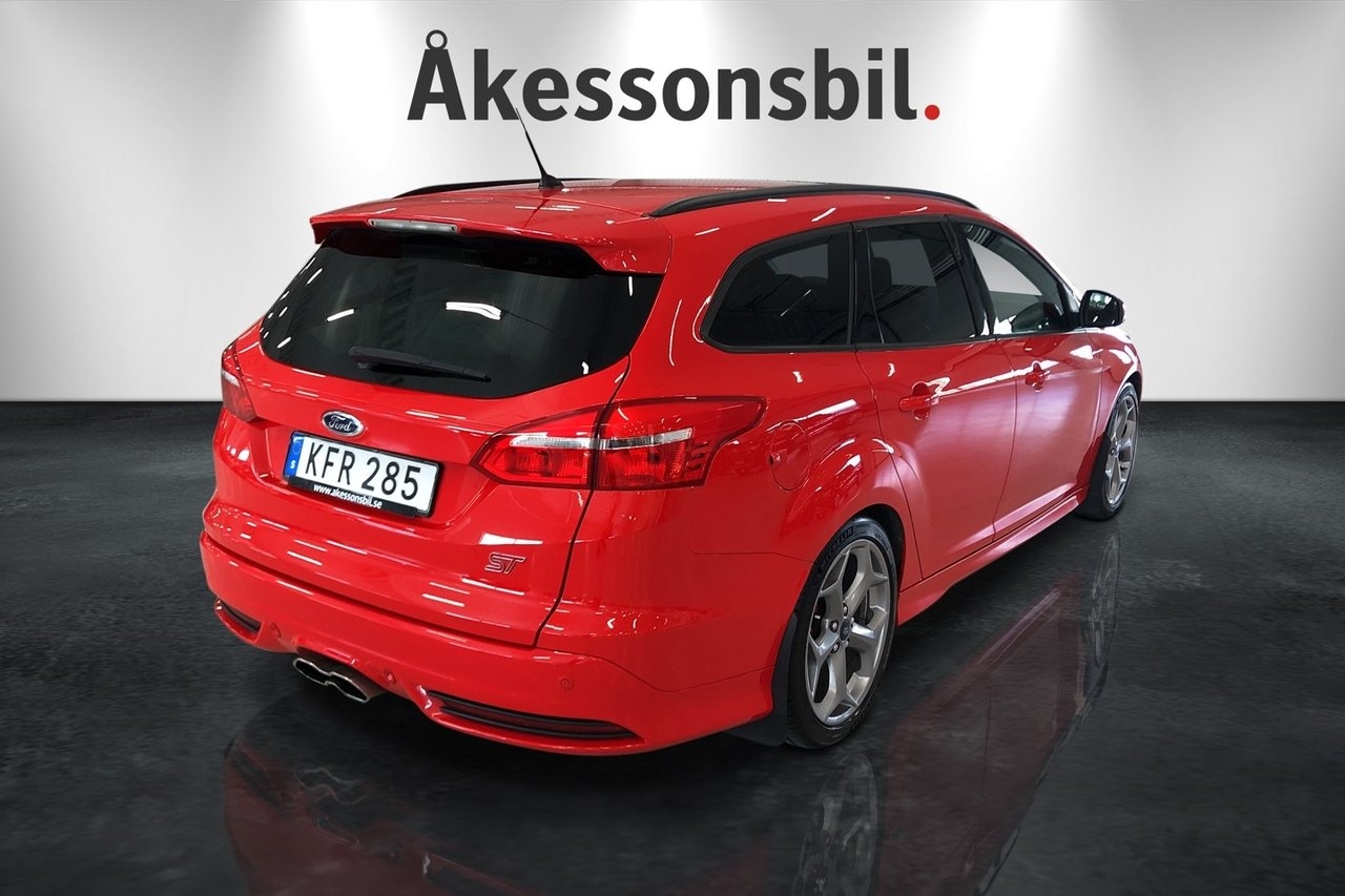 Ford Focus ST 2.0 EcoBoost Kombi (250hk) 2016, kuva 5/12