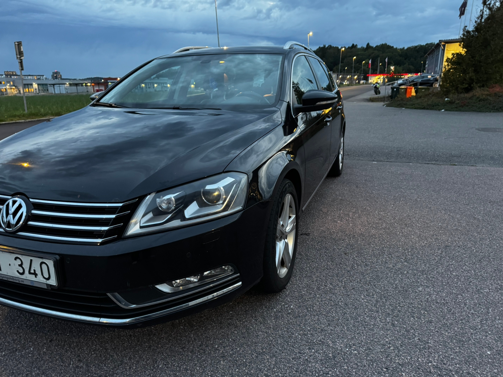 Volkswagen Passat 2011, bild 2/9