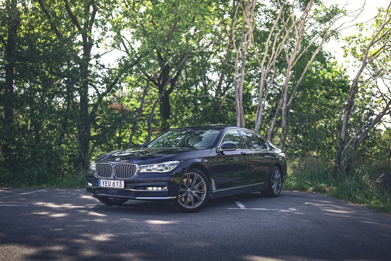 BMW 750