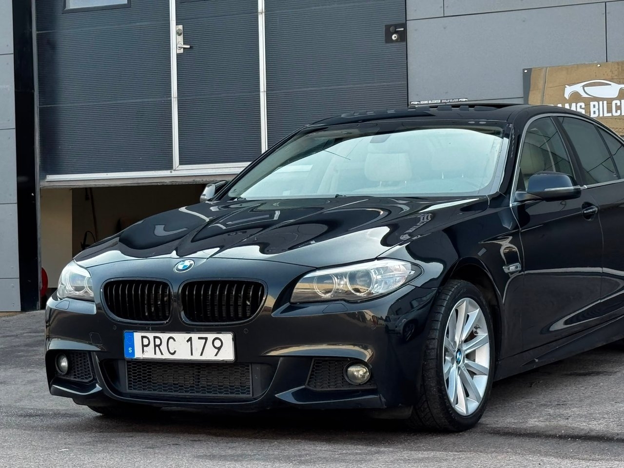 BMW 520 d Sedan Steptronic M SPORT 2015, bild 4/26