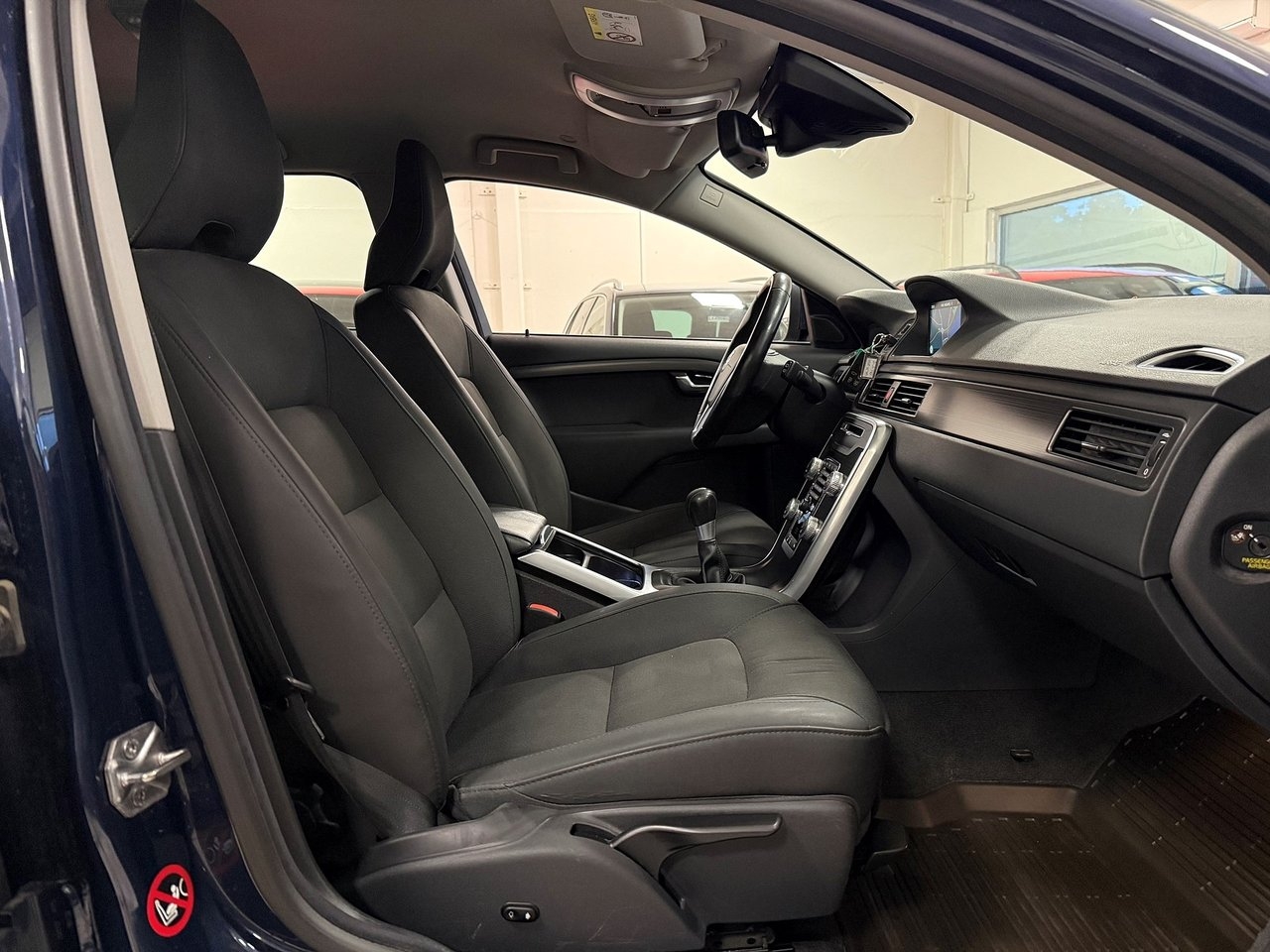 Volvo XC70 D5 215HK AWD MOMENTUM-3 2015, bild 6/21