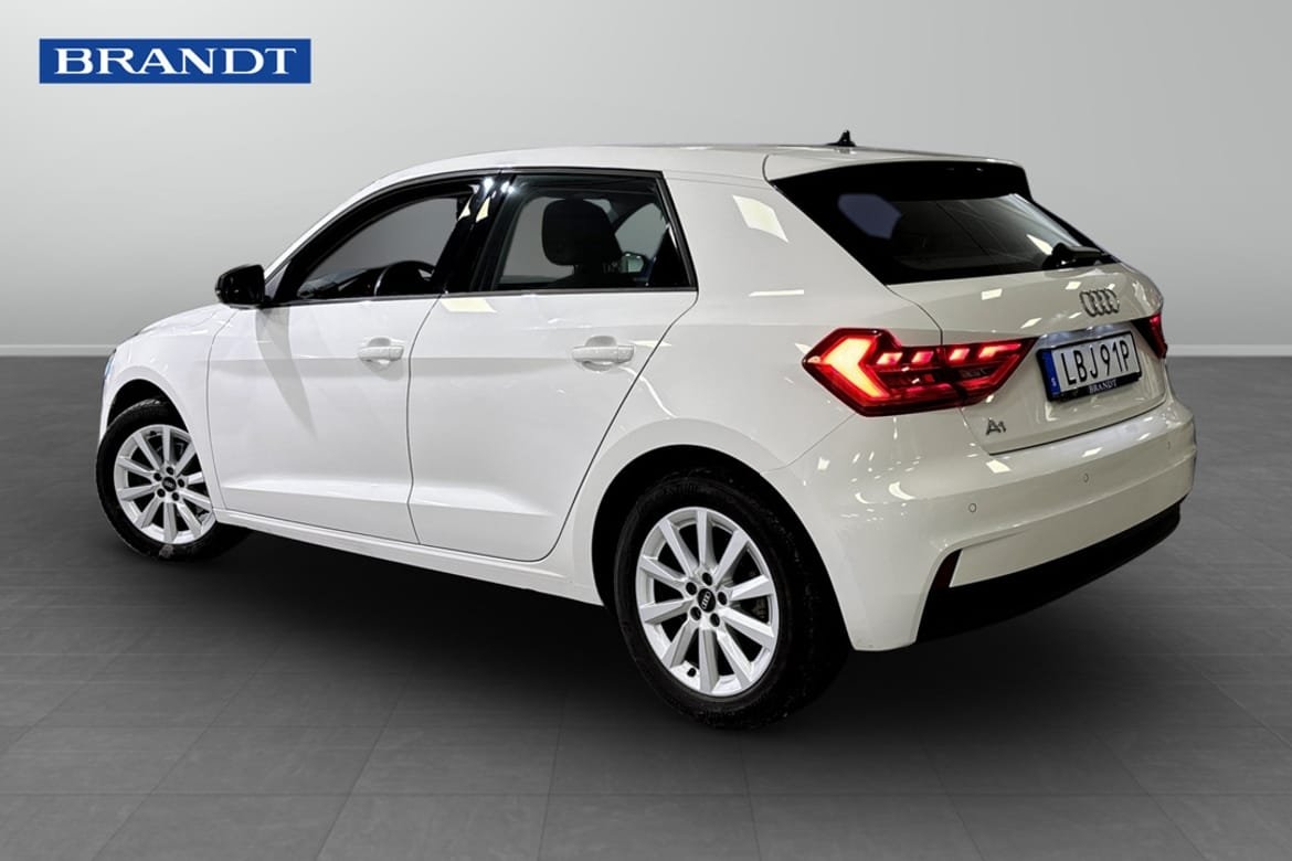 Audi A1 Sportback 30 TSFI 110hk 2023, bild 4/10