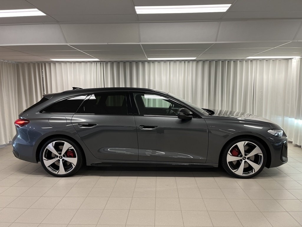 Audi A5 Avant E-HYBRID QUATTRO 367hk B&O 2025, bild 3/10