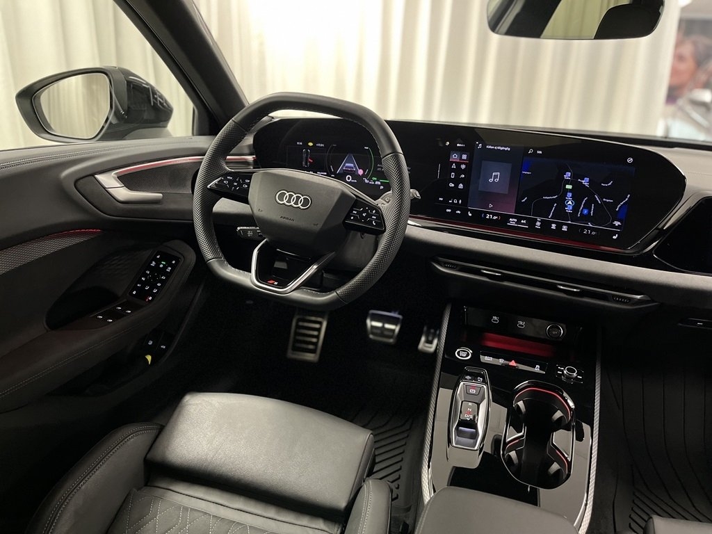 Audi A5 Avant E-HYBRID QUATTRO 367hk B&O 2025, bild 5/10