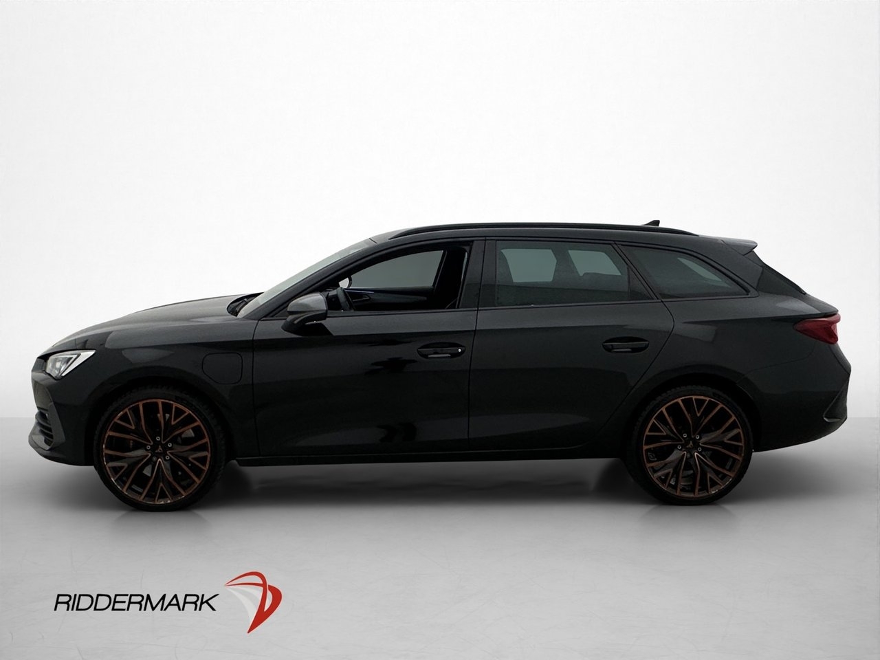Cupra Leon 2021, photo 2/29
