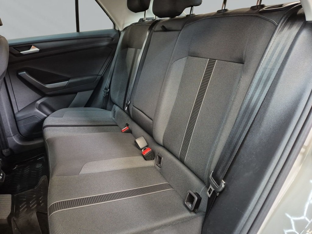 Volkswagen T-Roc 1.5 TSI AUTOMAT 150 HK 2022, bild 3/7