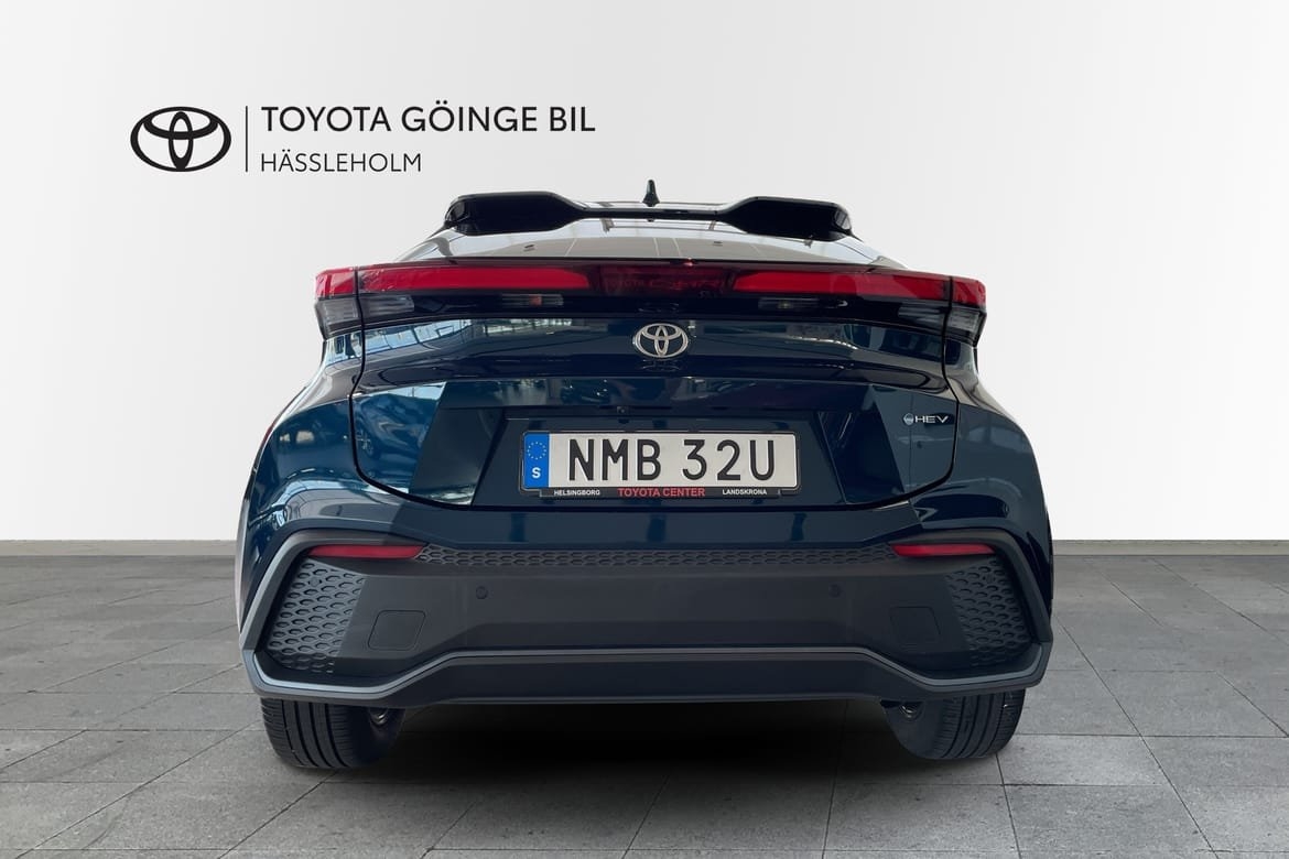 Toyota C-HR 1,8 Style Apple 2024, kuva 4/10
