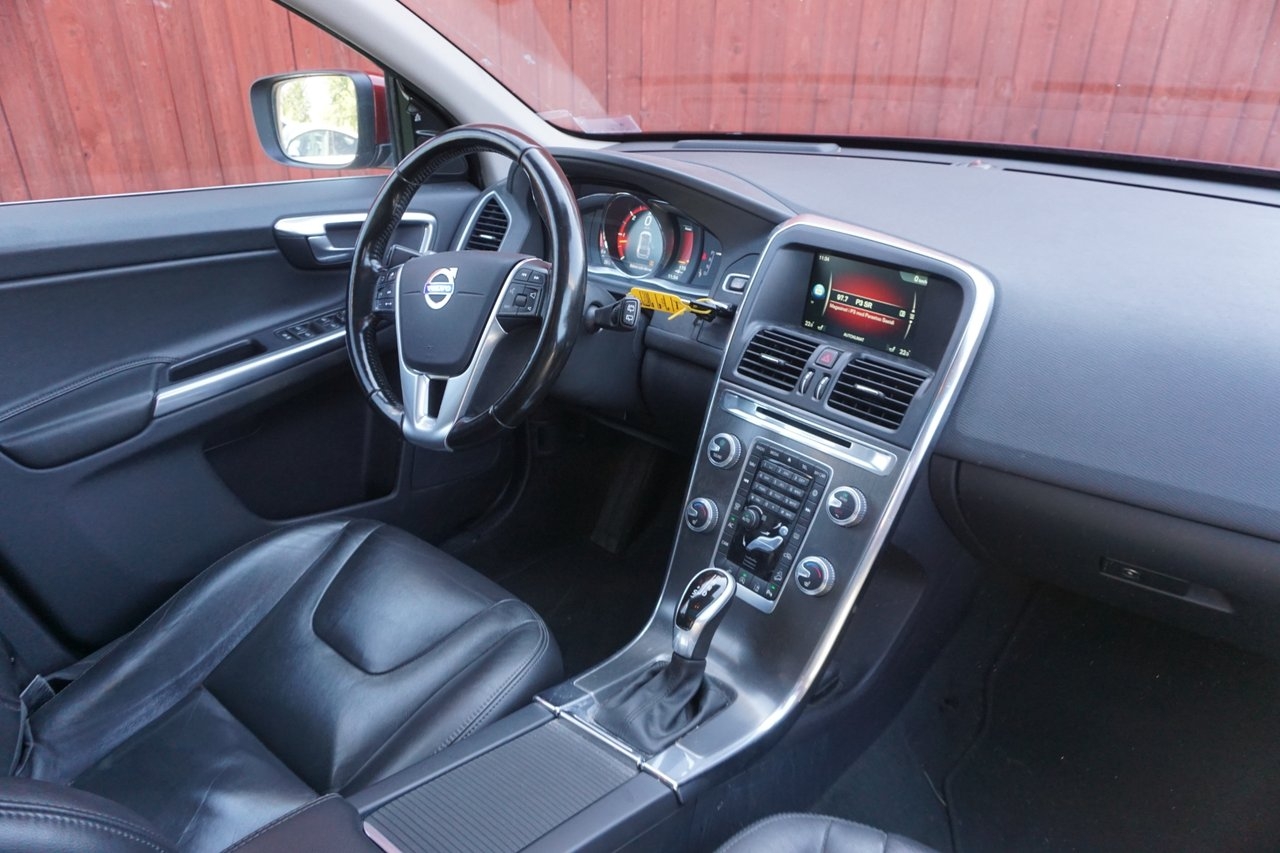 Volvo XC60 2016, kuva 5/8