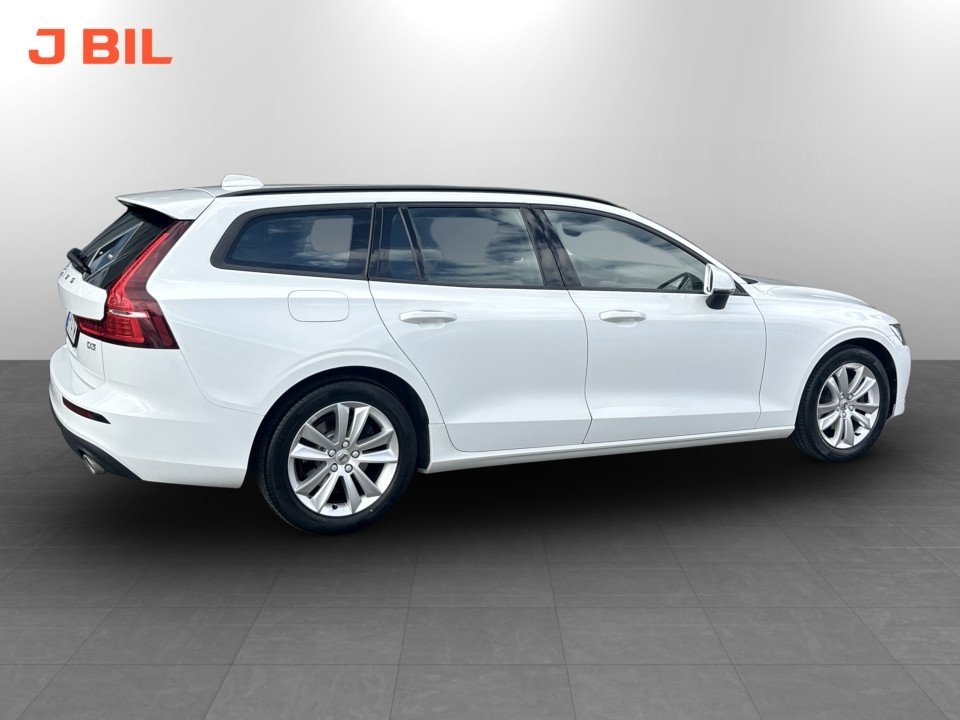 Volvo V60 2020, photo 3/16