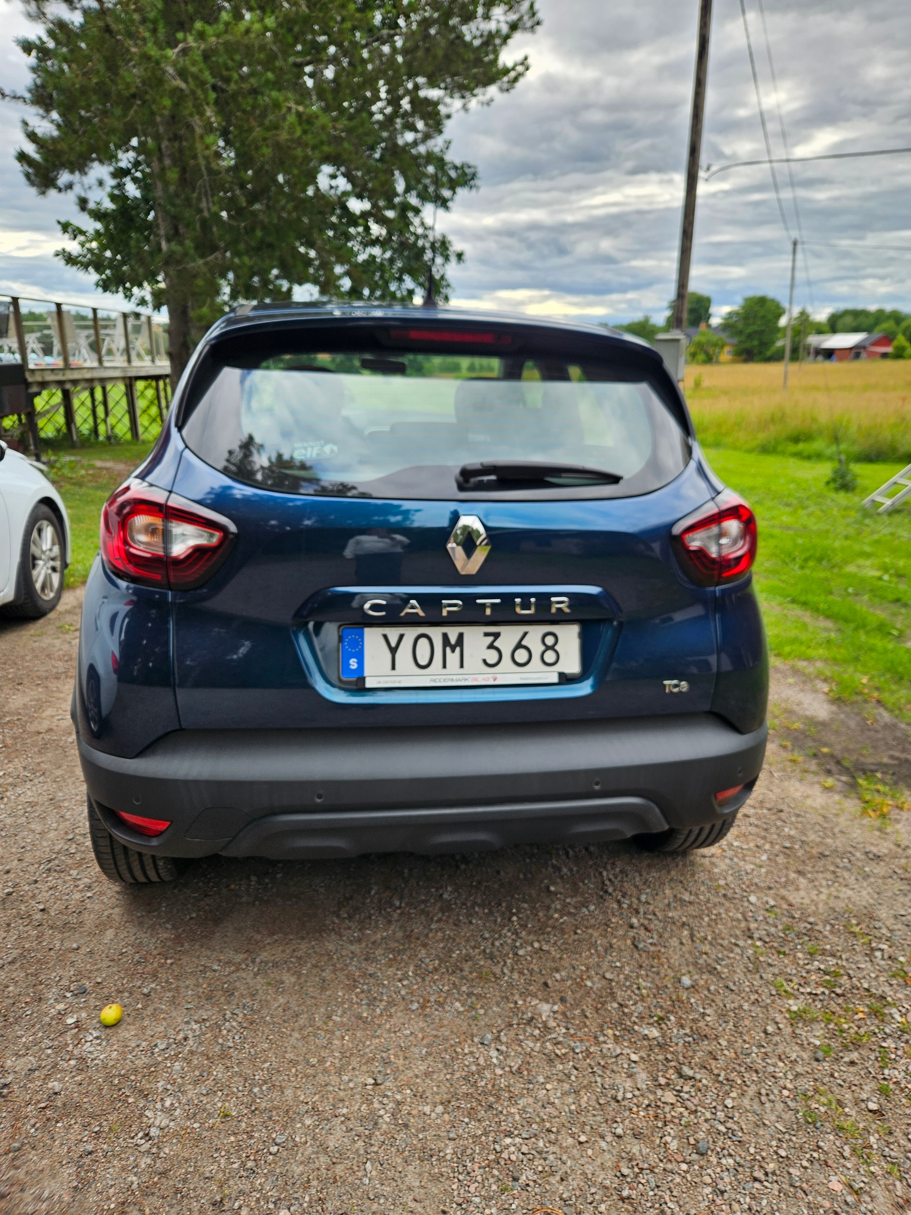Renault Captur 0.9 TCe Manuell 2017, kuva 3/8