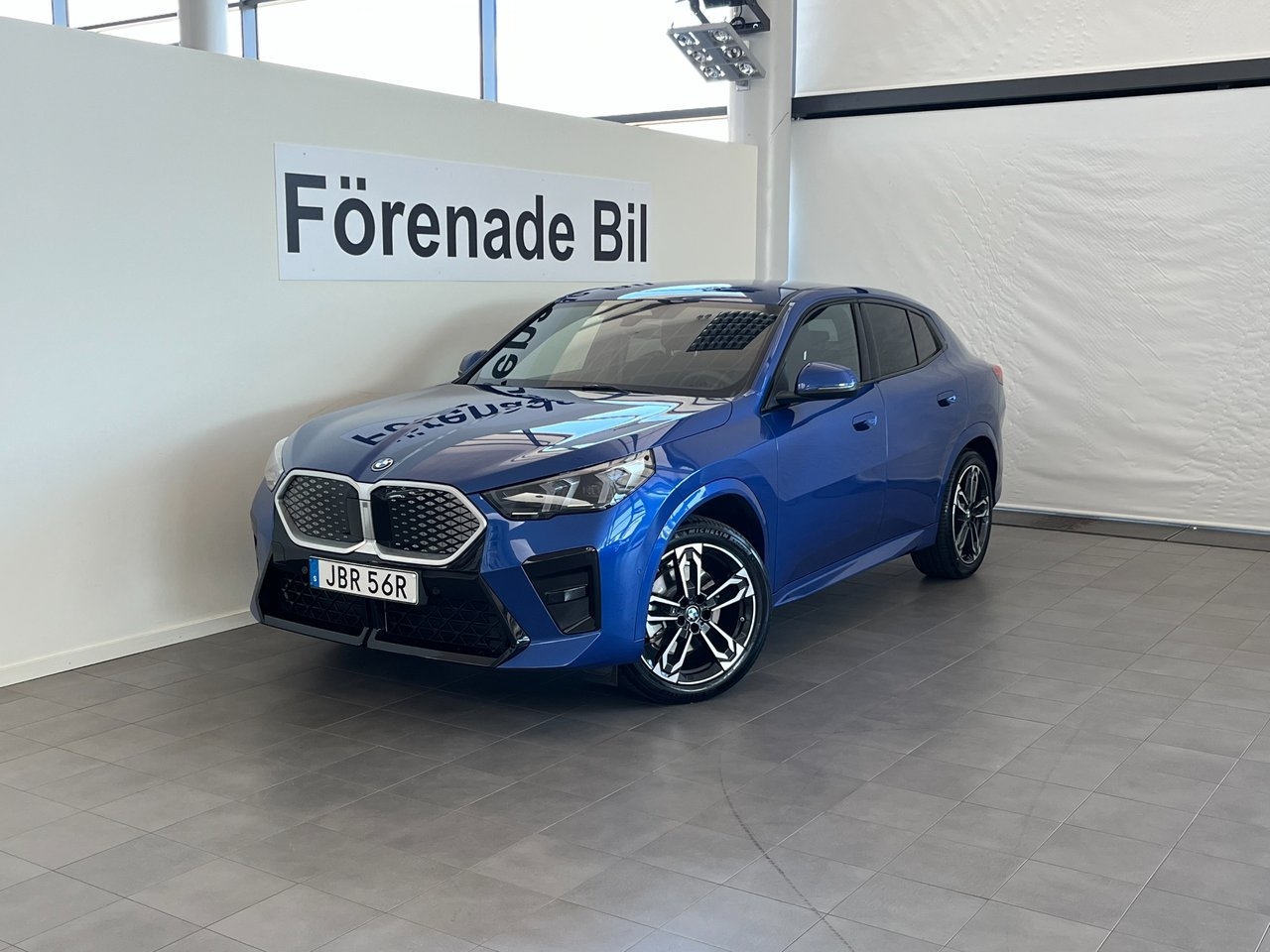 BMW iX2
