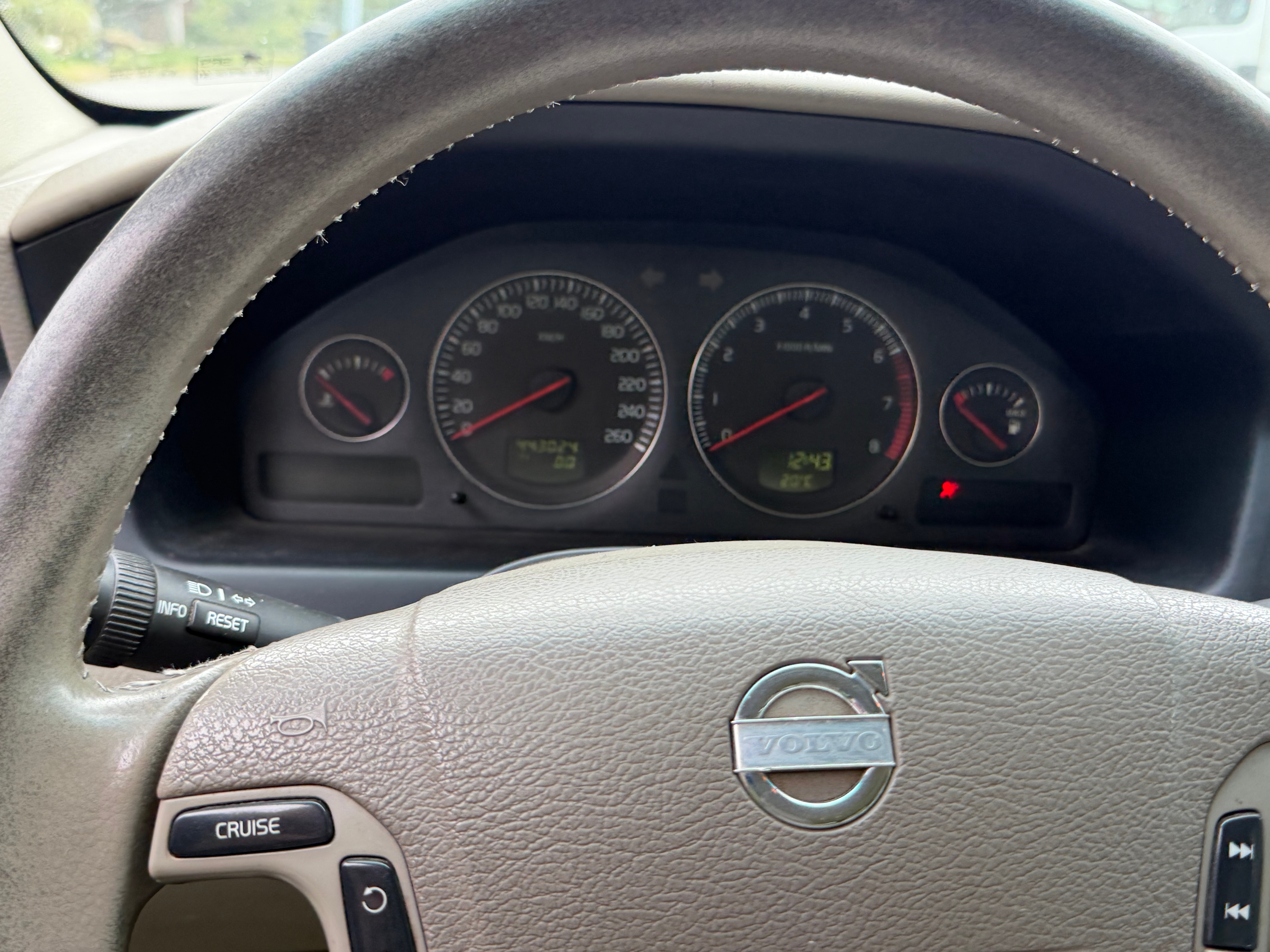 Volvo V70 2.4 Manuell 2004, kuva 6/7
