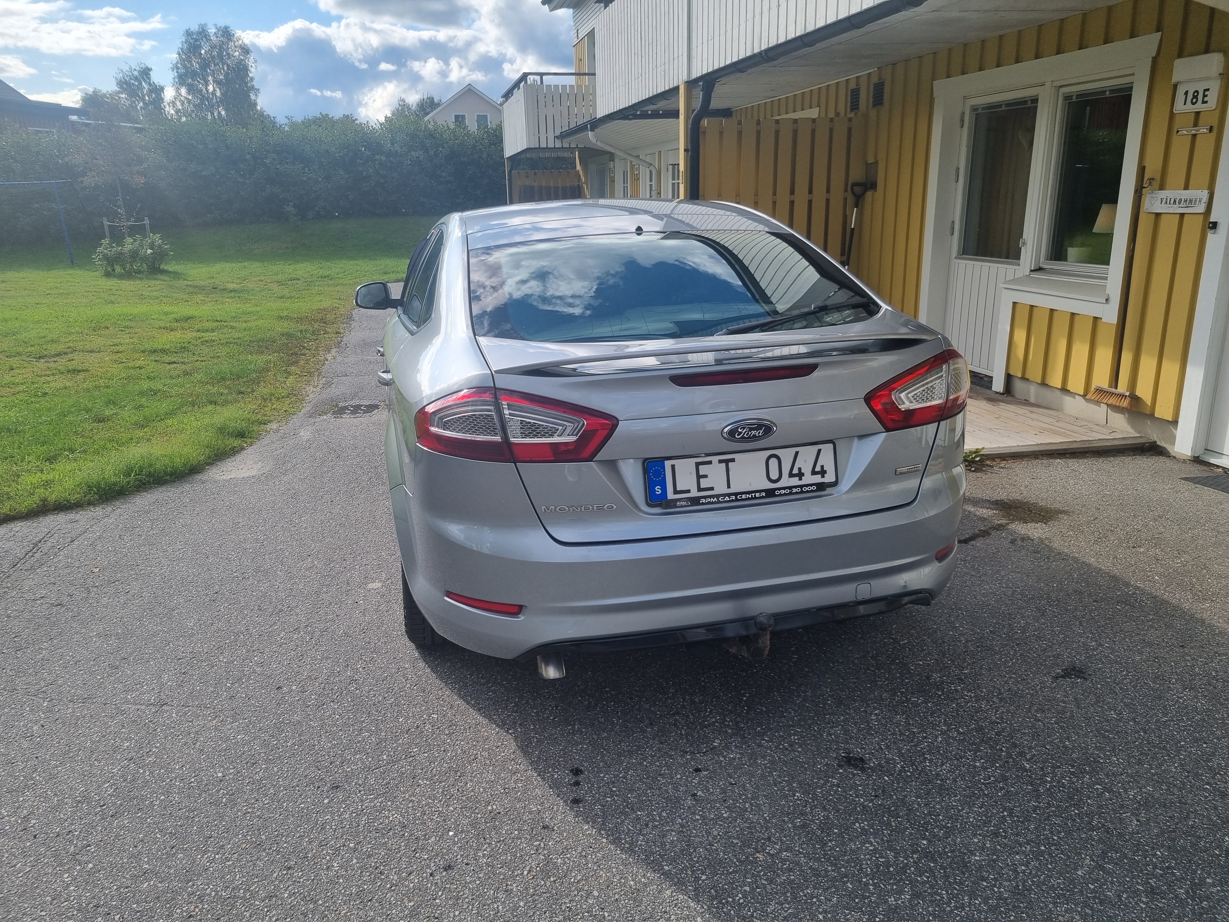 Ford Mondeo 1.6 TDCi Manuell 2013, bild 3/5