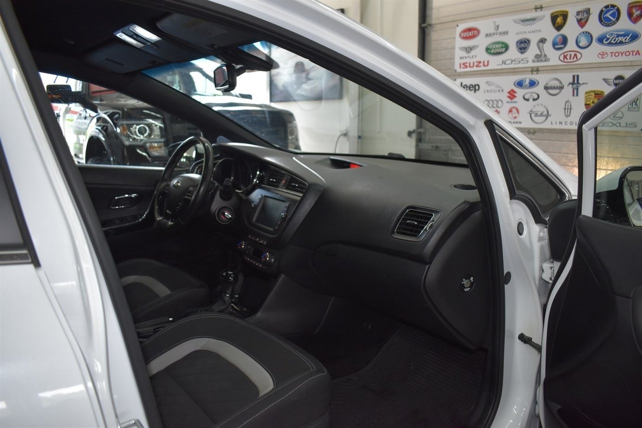 Kia Ceed SW 1.6 GDI DCT 135hk GT-Line 2018, bild 7/15