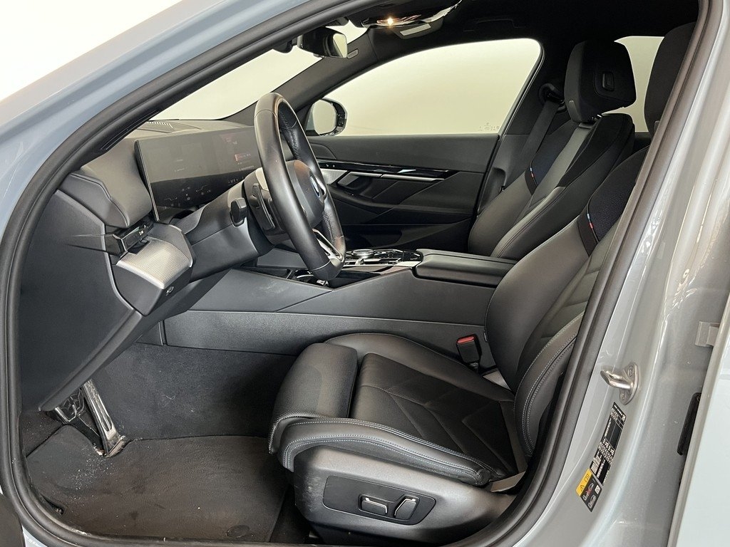 BMW i5 2024, photo 5/10