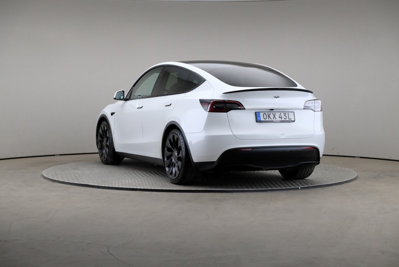 Tesla Model Y Performance 534hk AWD 2024, bild 2/10
