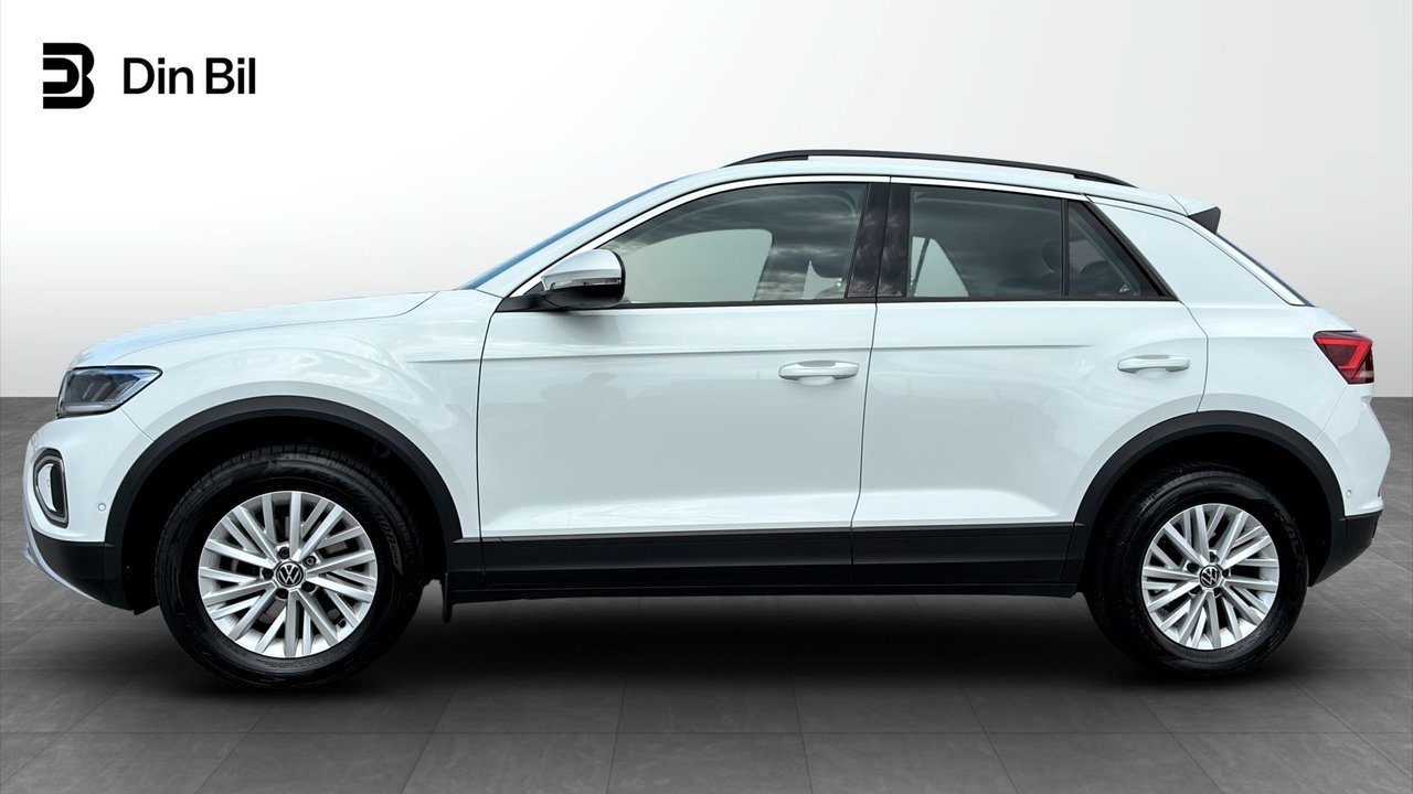 Volkswagen T-Roc 2023, photo 2/10