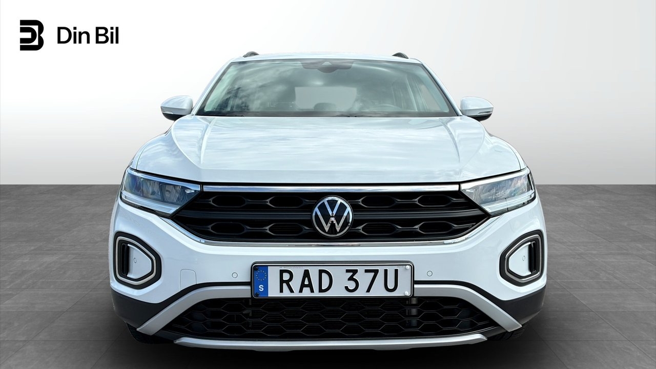 Volkswagen T-Roc 2023, photo 4/10