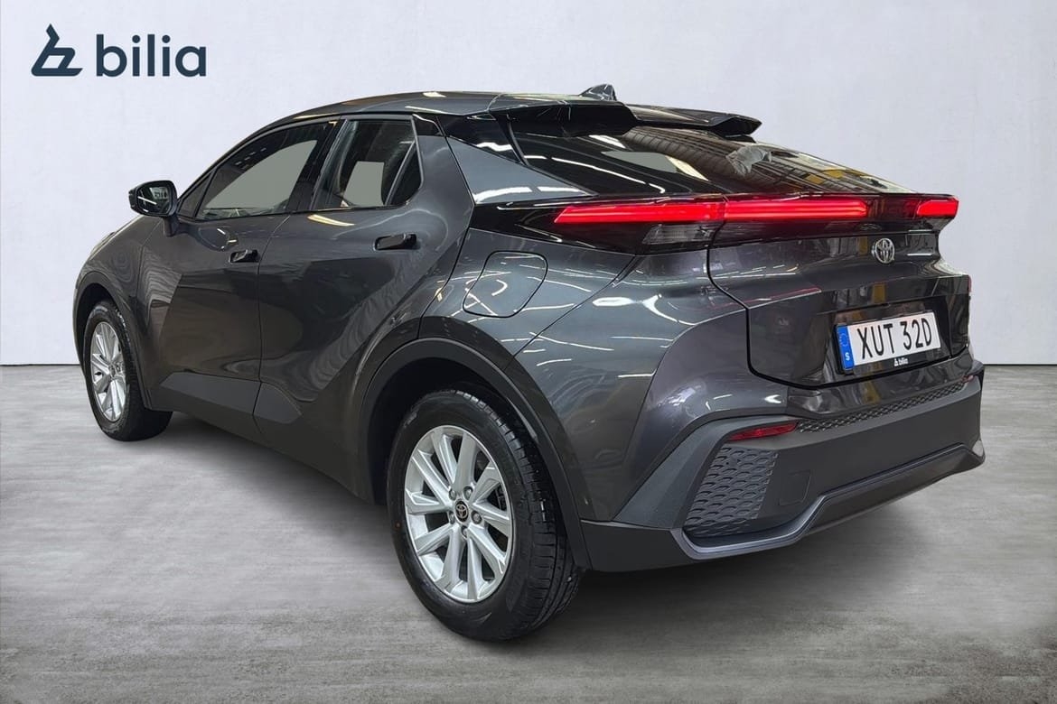 Toyota C-HR 2,0 Laddhybrid Active 2025, kuva 2/21
