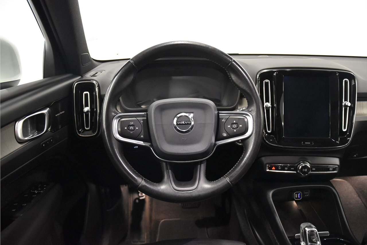 Volvo XC40 2019, bild 2/10
