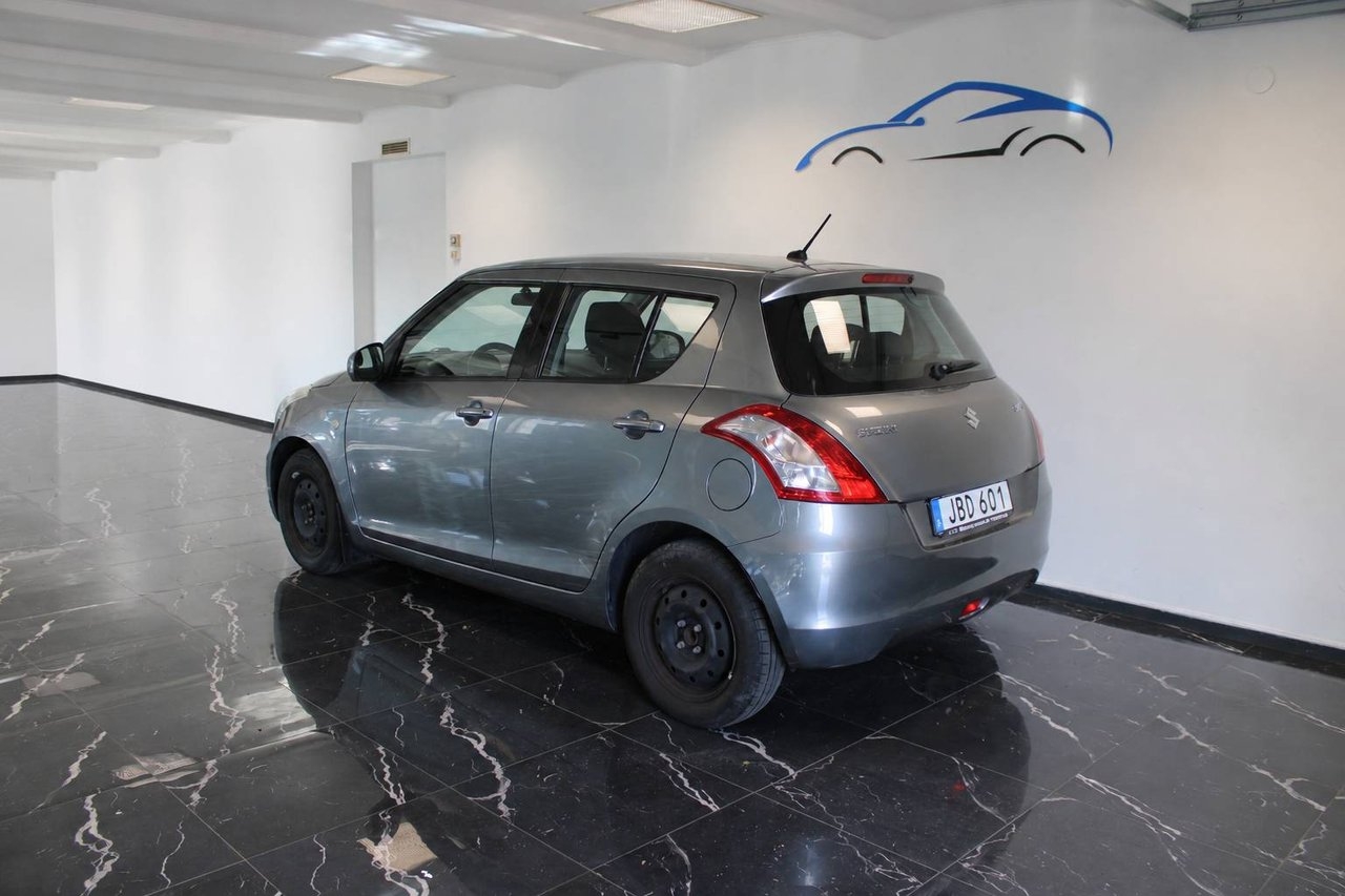 Suzuki Swift 2015, kuva 5/10