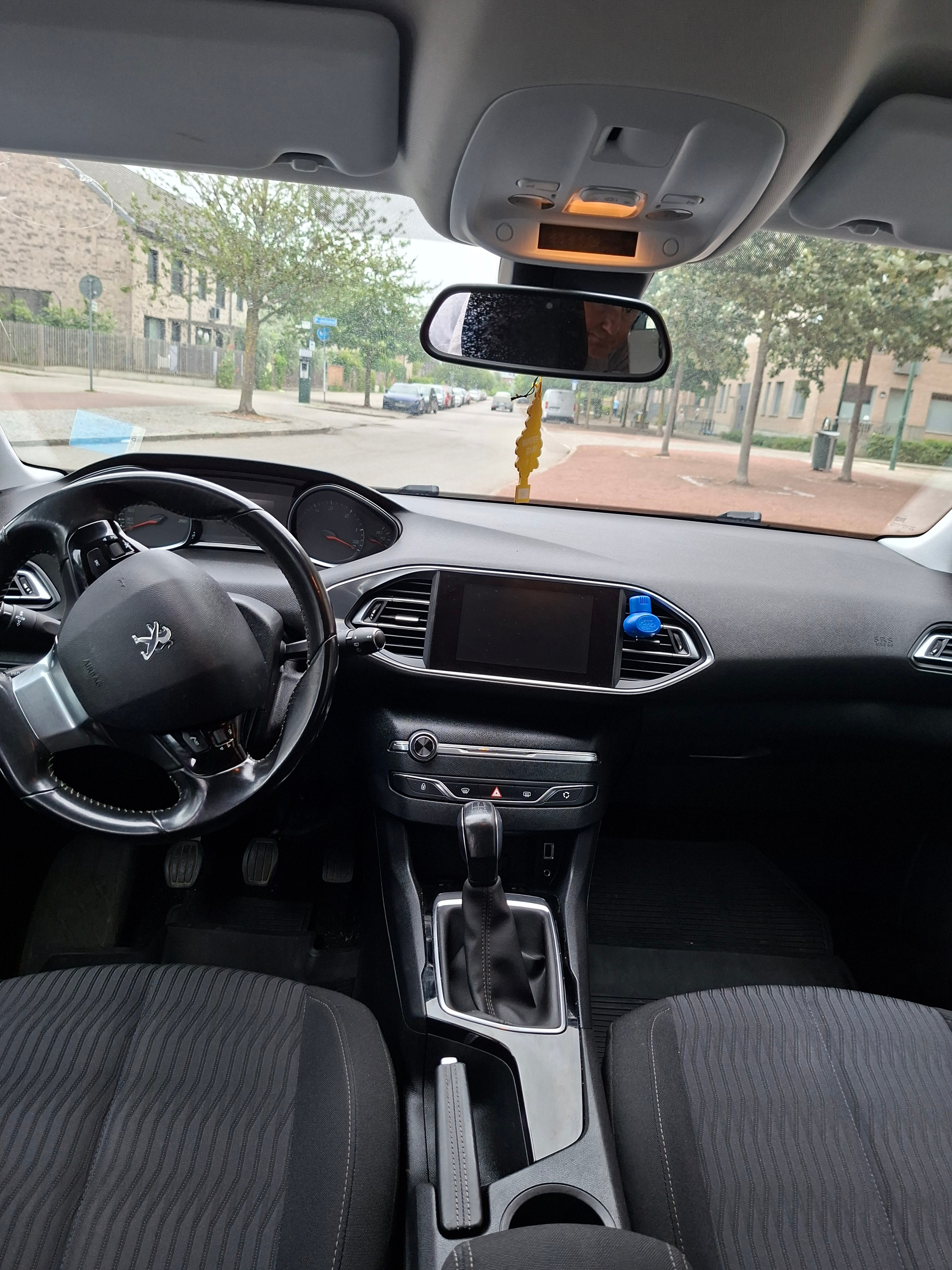 Peugeot 308 1.6 HDi 92 8v Manuell 2014, bild 5/5