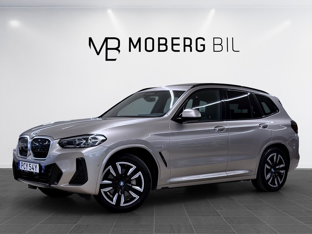 BMW iX3