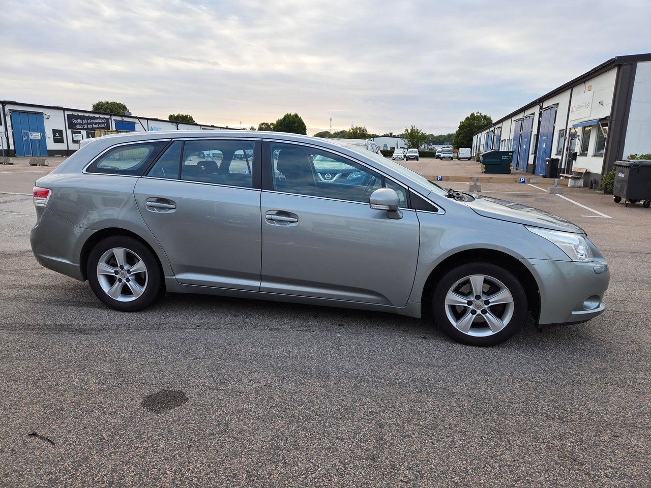 Toyota Avensis 2009, bild 5/10