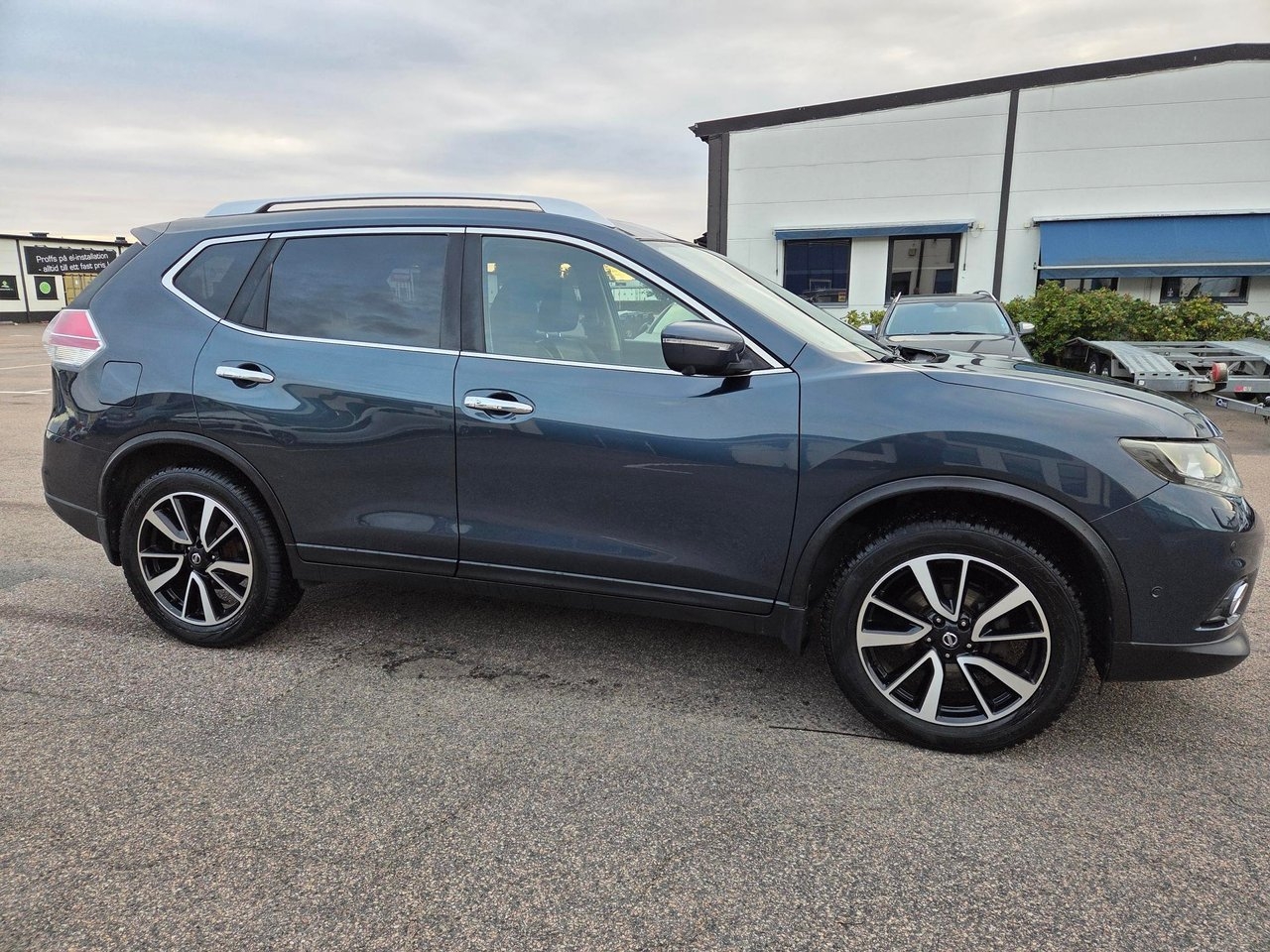 Nissan X-Trail 2016, bild 5/13