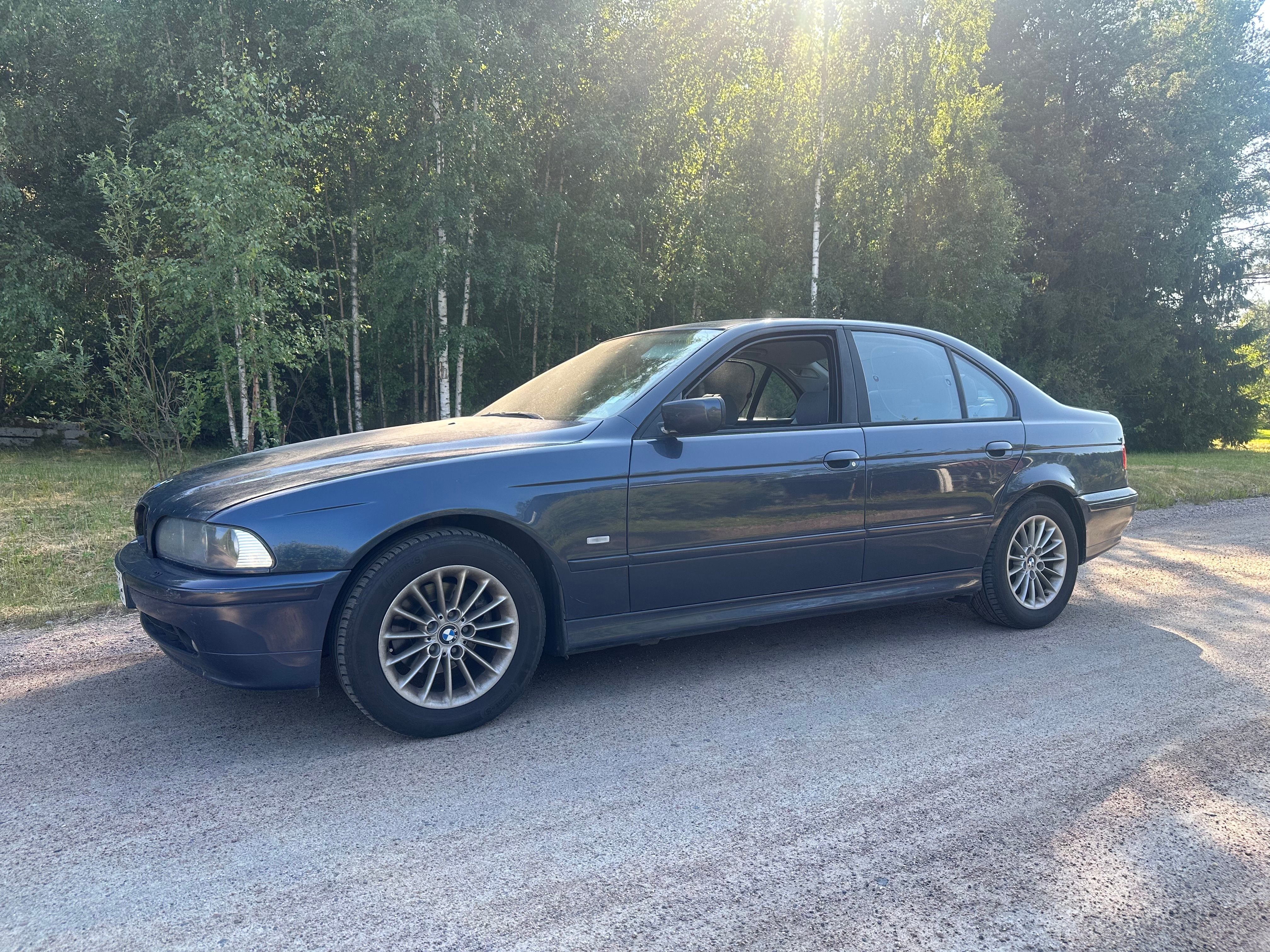 BMW 520