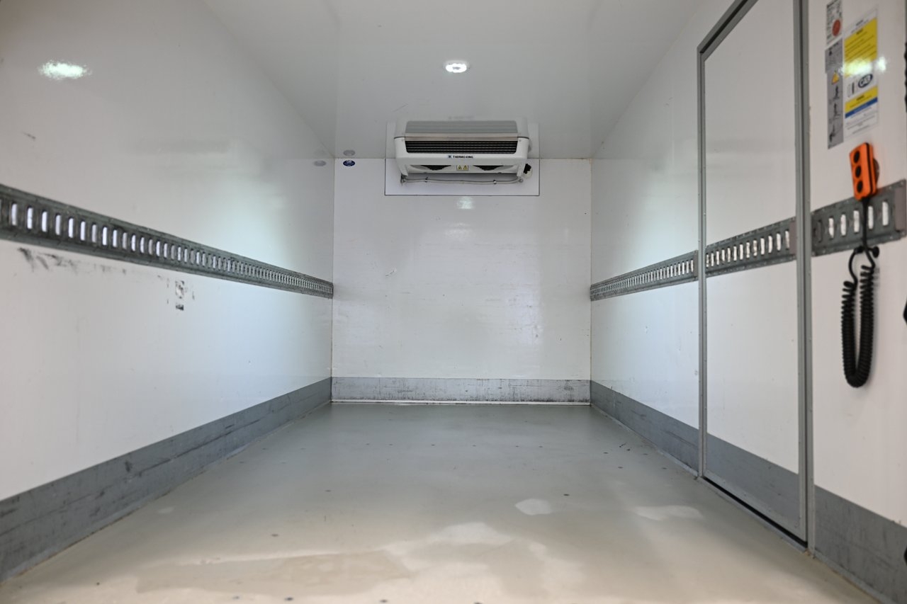 Iveco Daily 136HK Automat 2023, bild 6/10