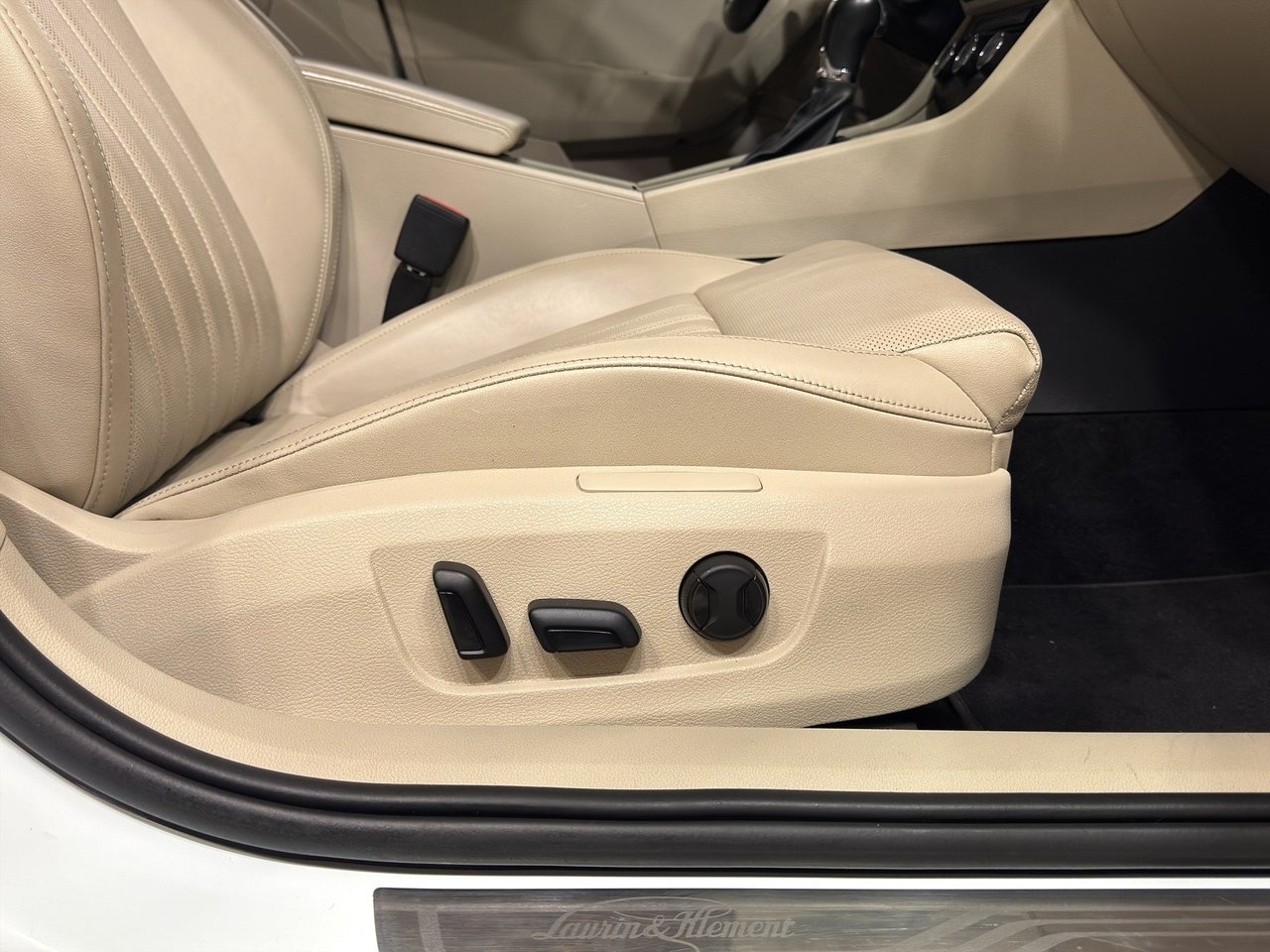 Skoda Superb 2016, bild 7/10