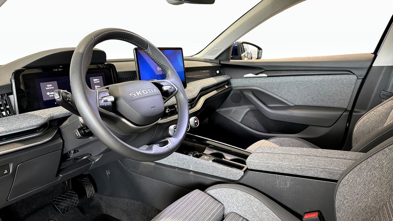Skoda Superb 2025, bild 7/10