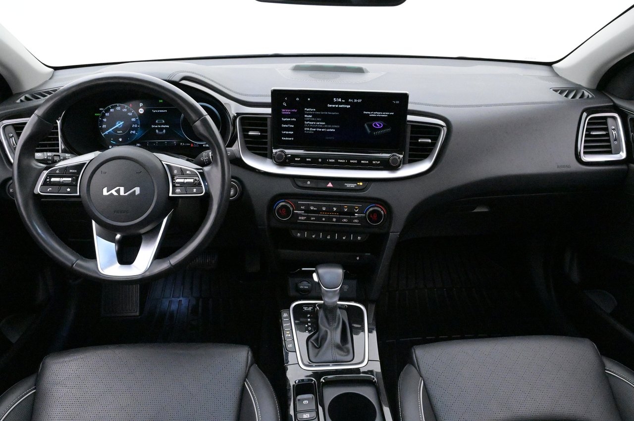 Kia Ceed 2023, photo 6/27