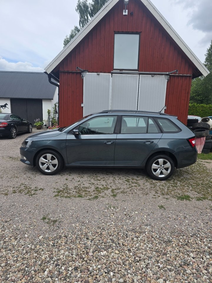 Skoda Fabia Kombi 1.0 TSI Style Euro 6 2018, kuva 2/7