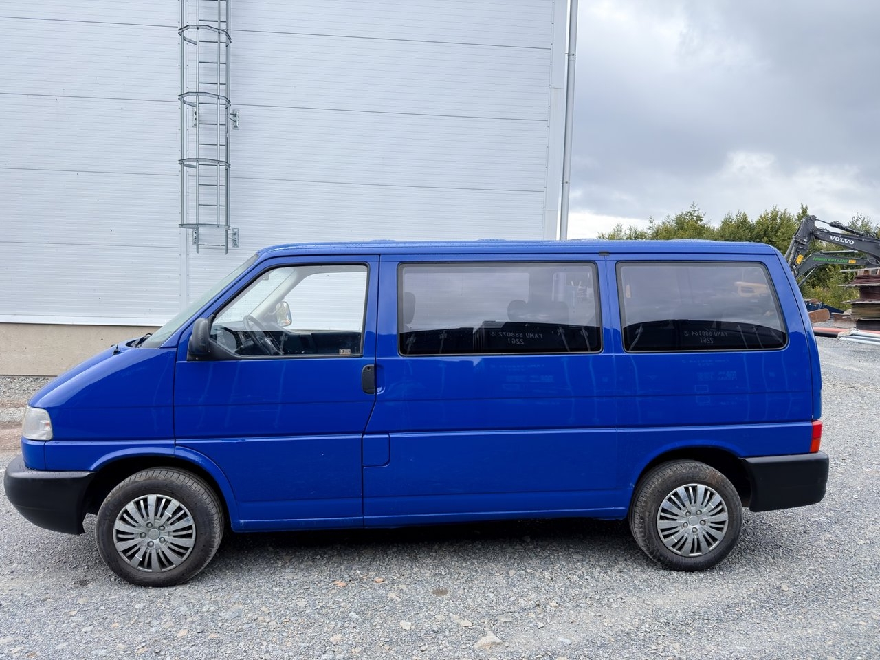Volkswagen Caravelle 2.5 2001, photo 2/10