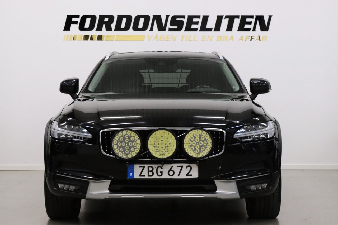 Volvo V90 Cross Country 2018, bild 2/33